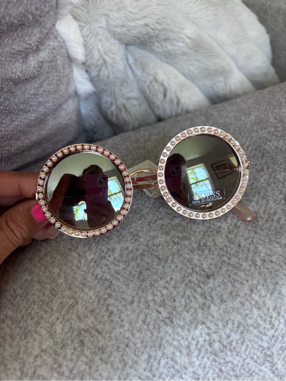 Guess pearls  Sunglasses new